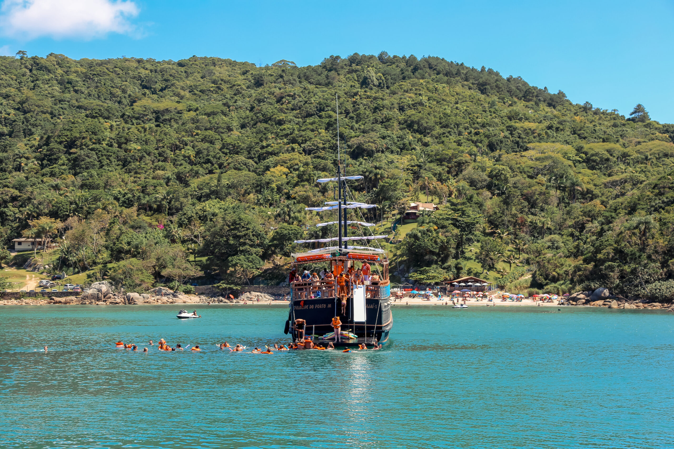 Passeio Pirata Bombinhas Ilha de Porto Belo